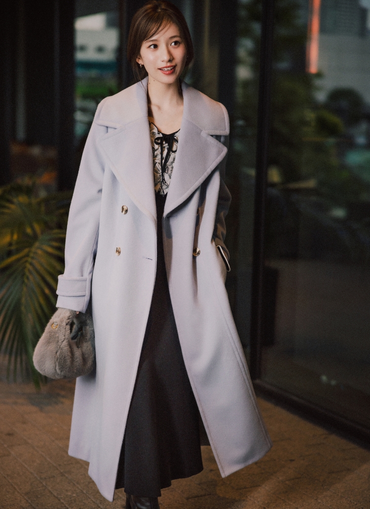 LILLIAN CARAT コート グレー LILLIAN CARAT LOOKBOOK① 2025.12｜PETAL ONLINE（ペタルオンライン）