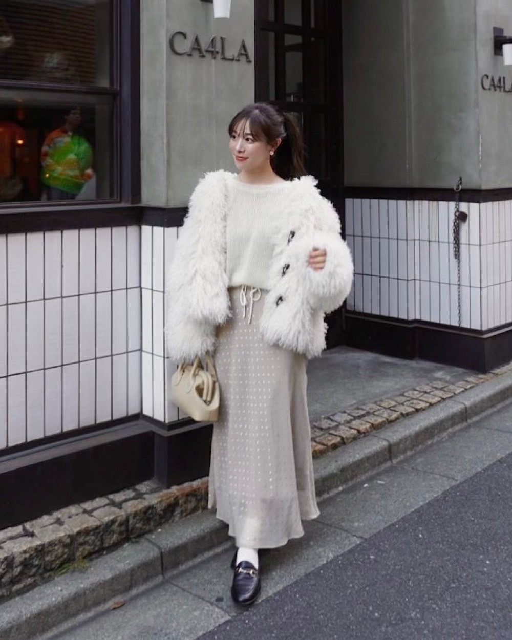 柔らかいキッドモヘヤのシアーニット｜Aimeine｜PETAL ONLINE