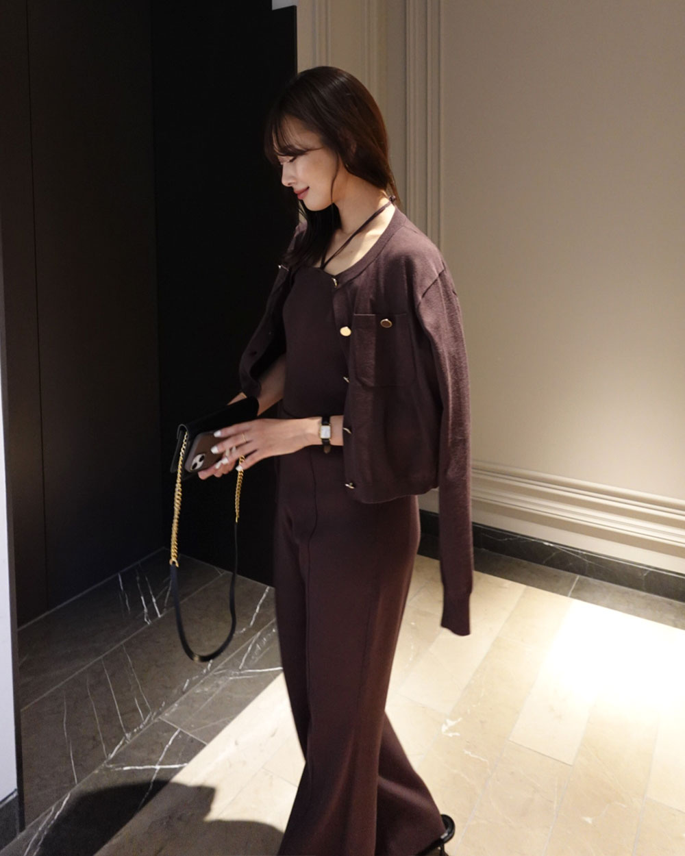 秋らしさを取り入れたブラウンスタイル｜Aimeine｜PETAL ONLINE