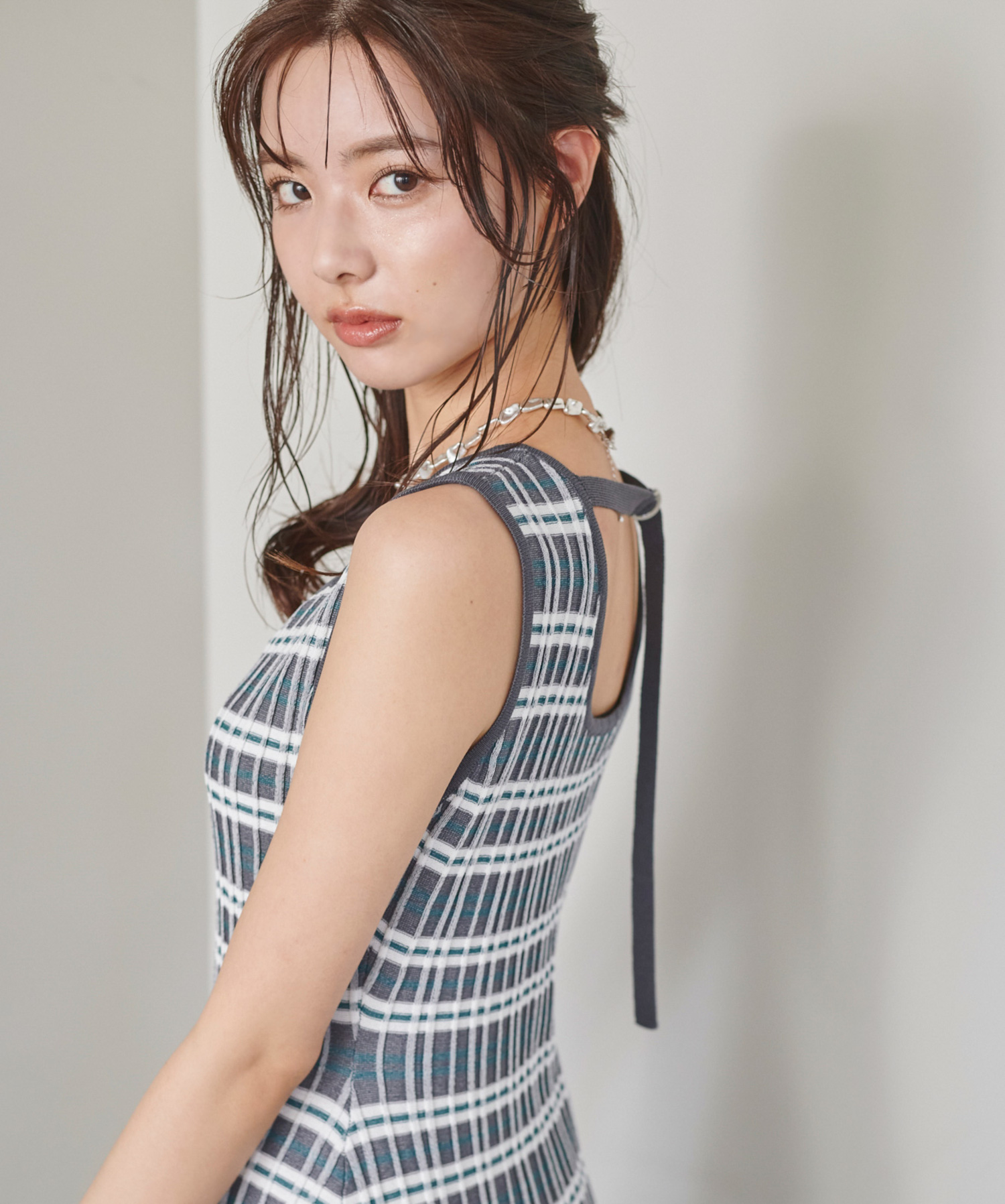 今年も話題の ジョイスアディッド MODEST プル MOOD 60%(シックス