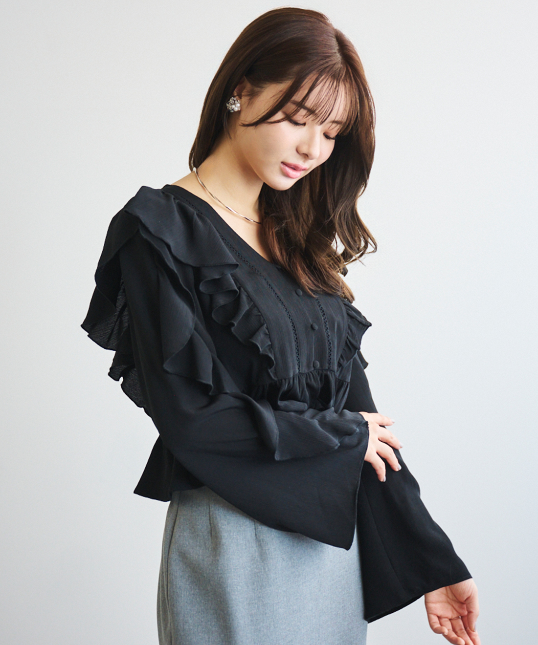 LILLIAN CARAT レースデザインフレアスリーブブラウス 新品ま未使用 レースデザインフレアスリーブブラウス｜PETAL ONLINE（ペタル