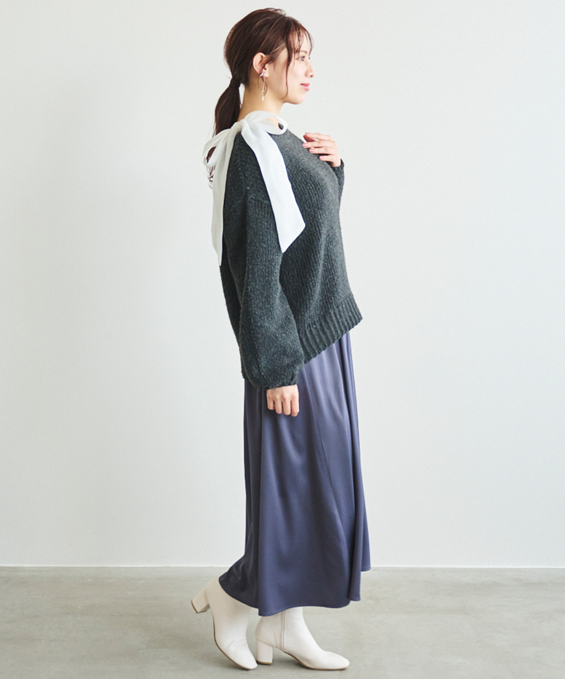 ショルダーリボンニット＆サテンキャミワンピースセット｜PETAL