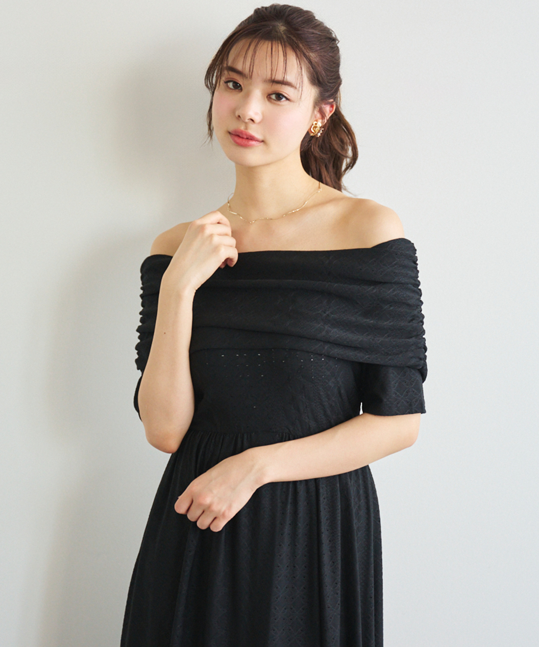 オフショルカットレースワンピース｜PETAL ONLINE（ペタル