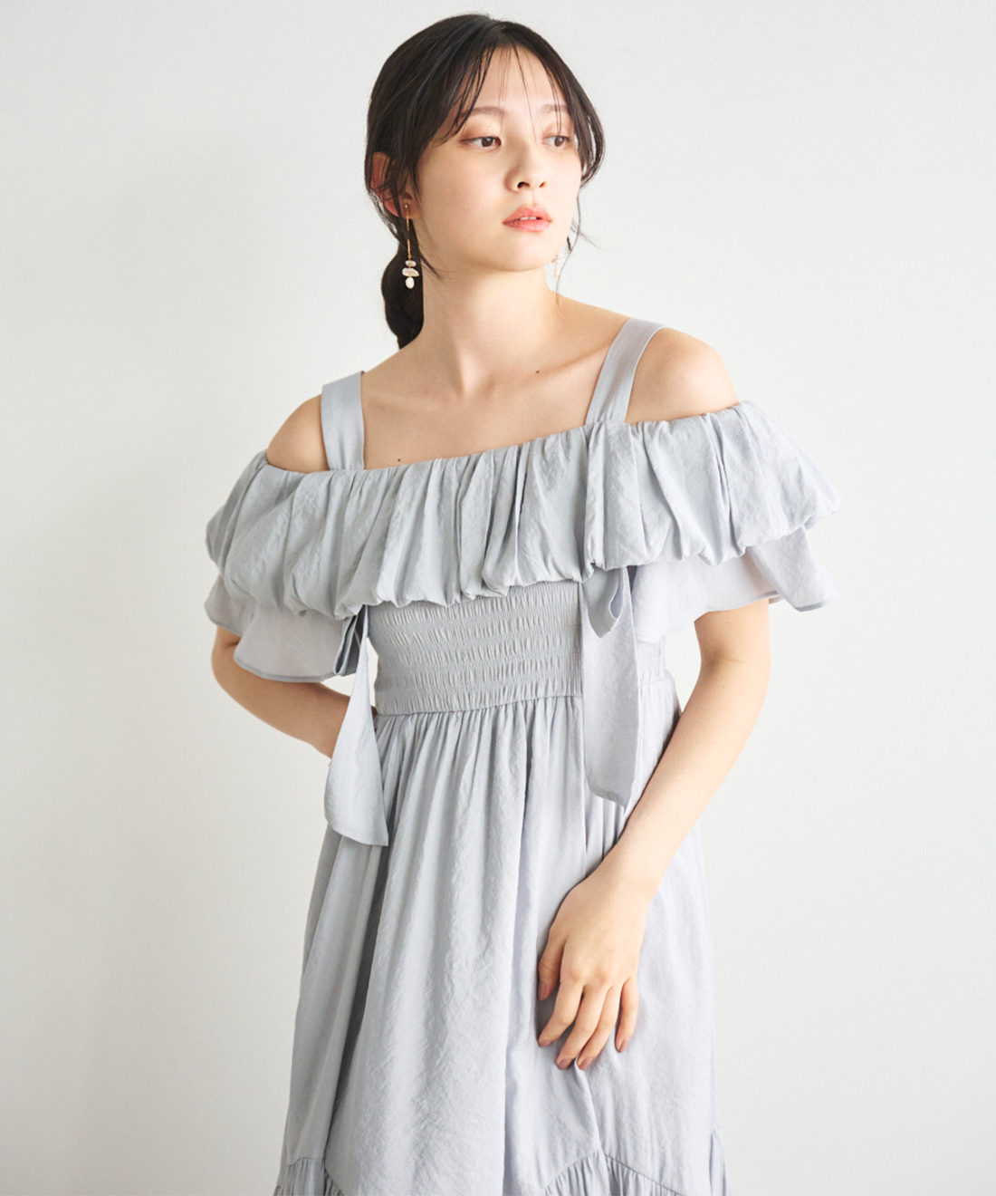 LILIANCARATバルーンフリルオフショルワンピース バルーンフリルオフショルワンピース｜PETAL ONLINE（ペタル