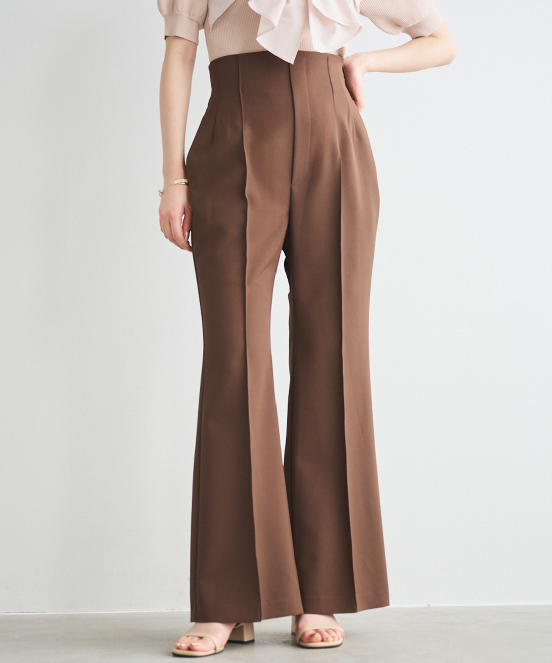 mame kurogouchi ハイウェストセンタープレスドパンツ2美品 楽天市場】mame kurogouchi マメ クロゴウチ 22AW High Waisted