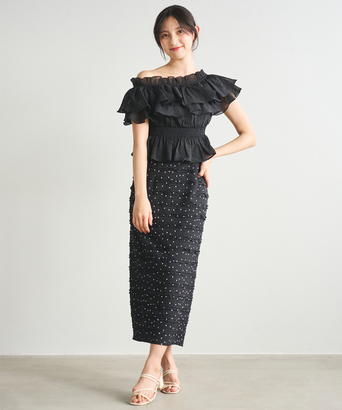 LILLIAN CARAT プリーツオフショルブラウス LILLIAN CARAT プリーツオフショルブラウス ✿ off shoulder