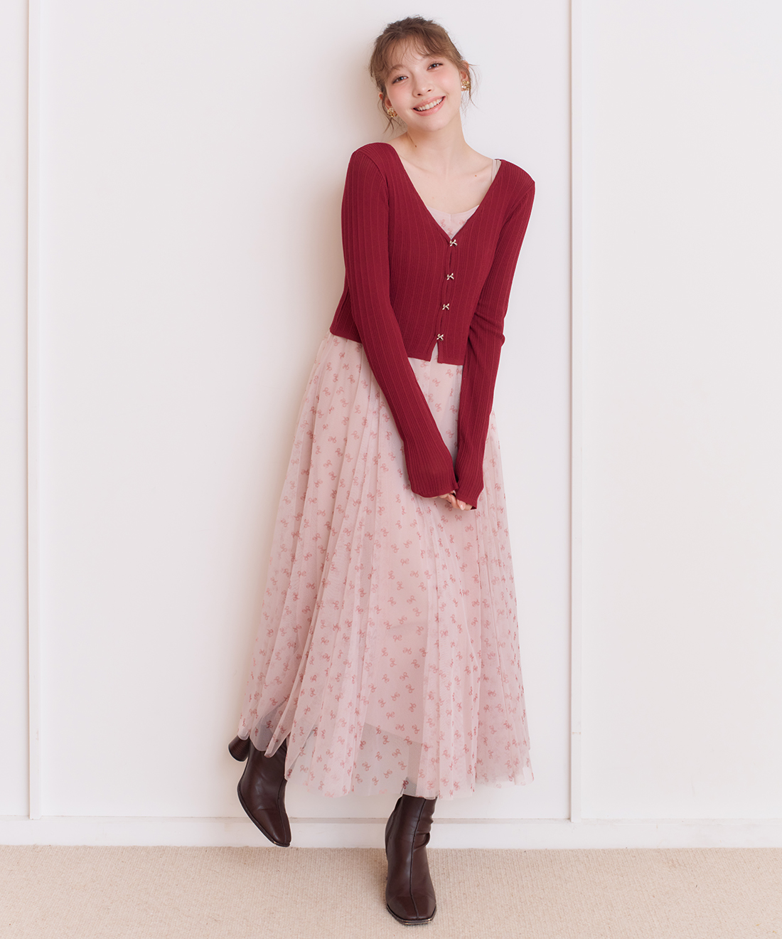 美品【値下げOK】LILLIAN CARATスリップドレス 1 ダークブルー ホワイト×ブルー花柄アシメミニ/山崎みどり - カラードレス
