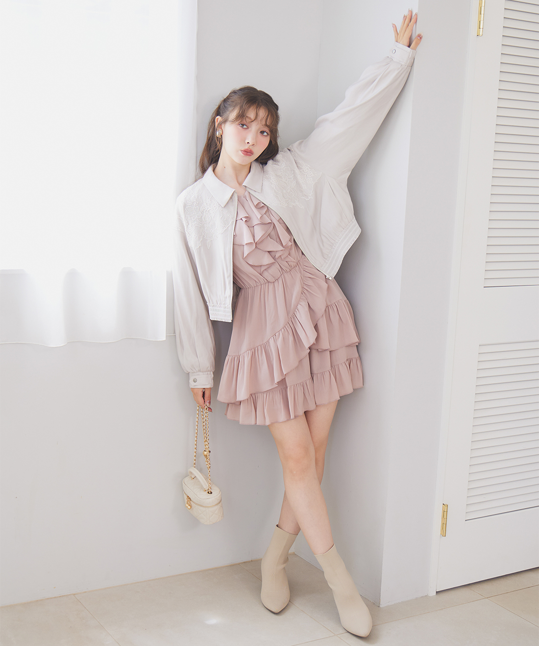 heve PEONY ペプラムブラウス heve PEONYペプラムBL ネイビー