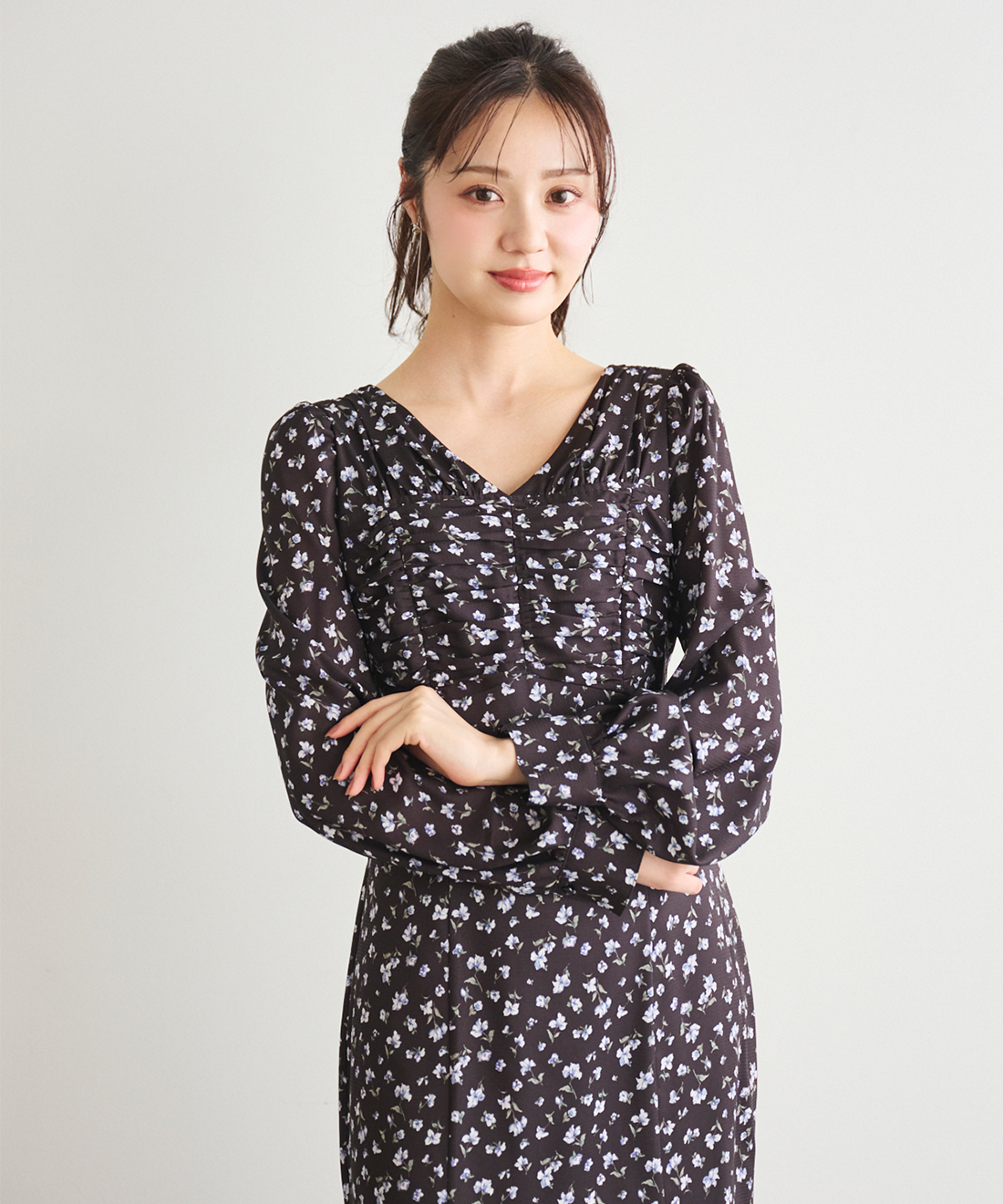 ベリーグラッセギャザーワンピース｜PETAL ONLINE（ペタルオンライン）