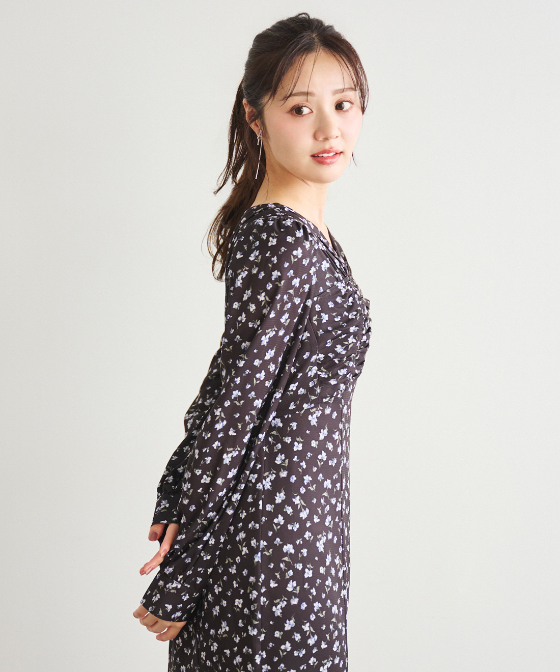 ベリーグラッセギャザーワンピース｜PETAL ONLINE（ペタル