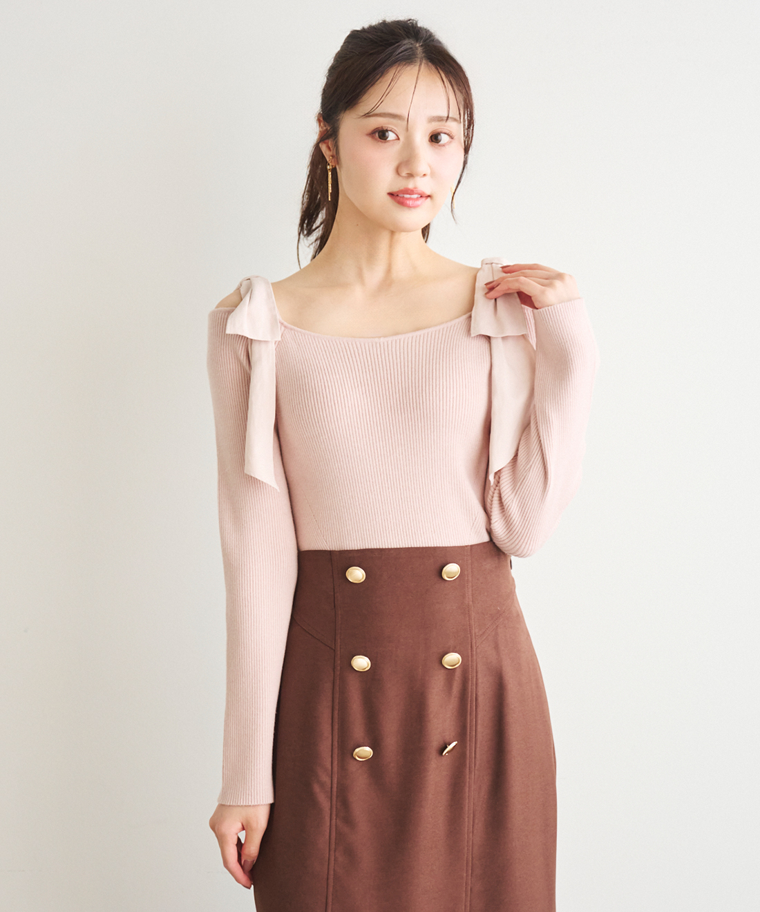 リボンショルダーオフショルニット｜PETAL ONLINE（ペタルオンライン）