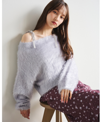 ラメシャギーニット