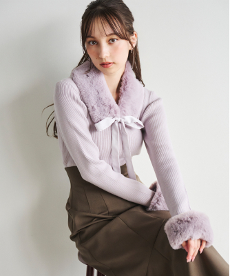 ファーティペット付きニット