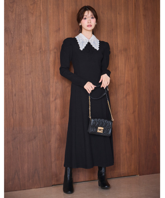 ビジューカラー付ニットワンピース