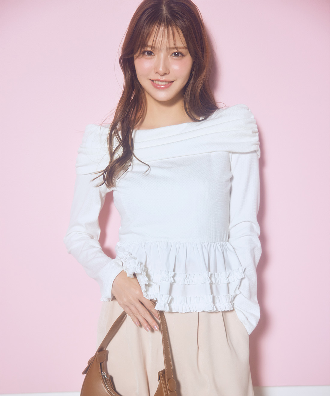 オフショルティアードペプラムトップス｜PETAL ONLINE（ペタルオンライン）