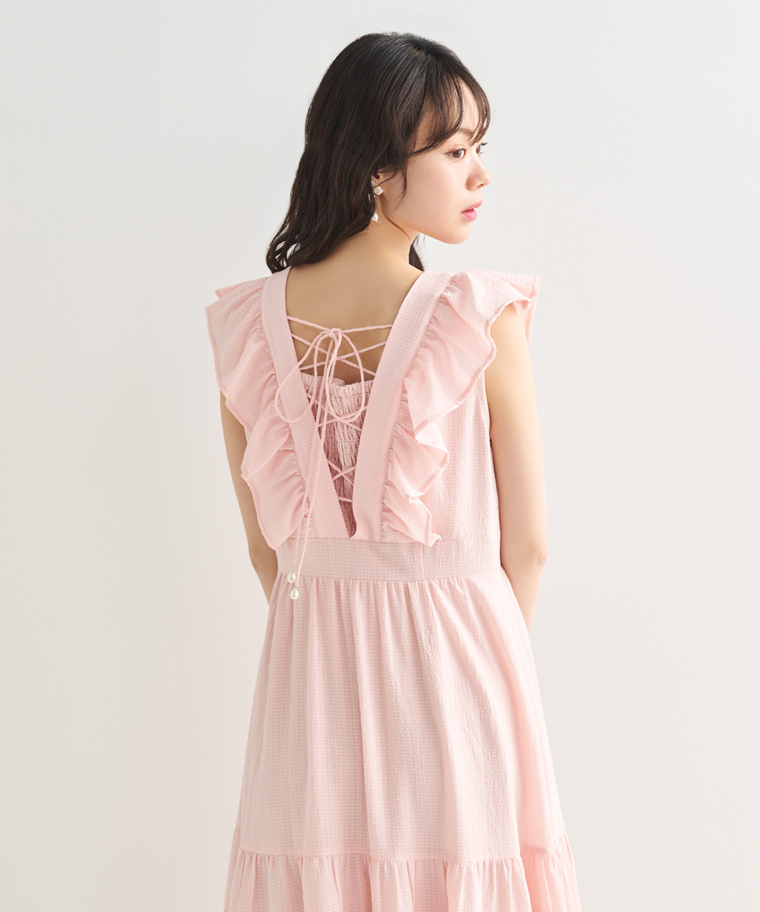 バックシャンデザインティアードワンピース｜PETAL ONLINE（ペタル