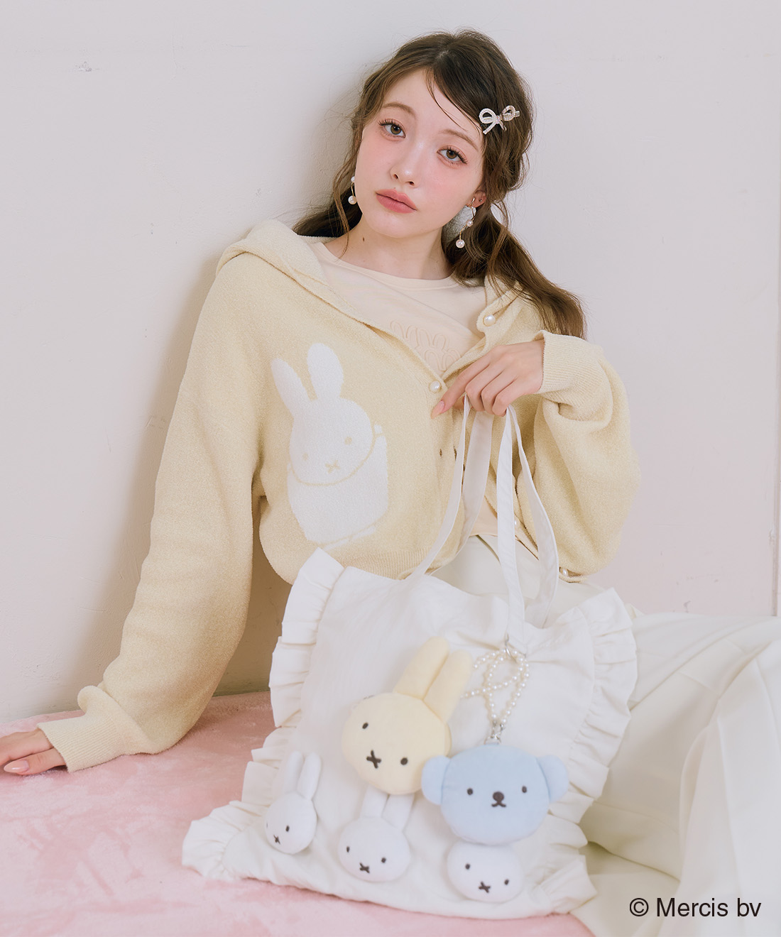 新品タグ付BABY BUNNY SHOWER china puff blouse Dick Bruna マスコットチャームポーチ｜PETAL ONLINE（ペタルオンライン）