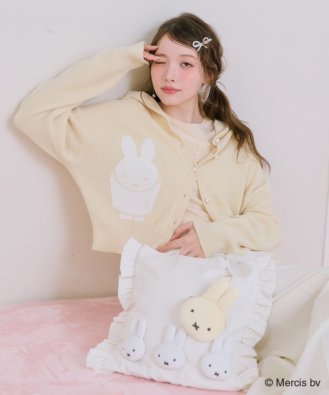 【アンティーク】Conta & Boehme 女の子とうさぎ マッチホルダー Dick Bruna マスコットチャームポーチ｜PETAL ONLINE（ペタルオンライン）