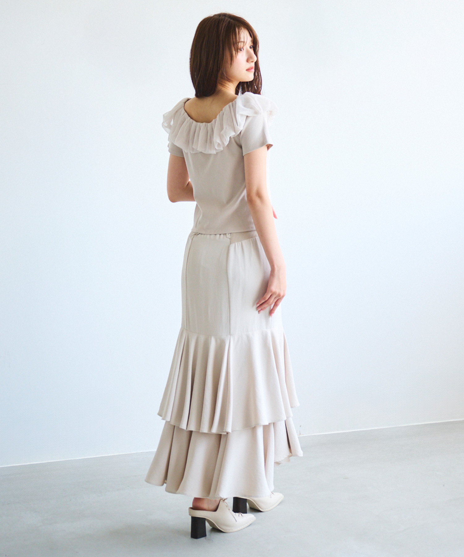 オフショルチュールフリルワンピ春夏新作 ラインフラワーチュールフリルワンピース｜PETAL ONLINE（ペタル