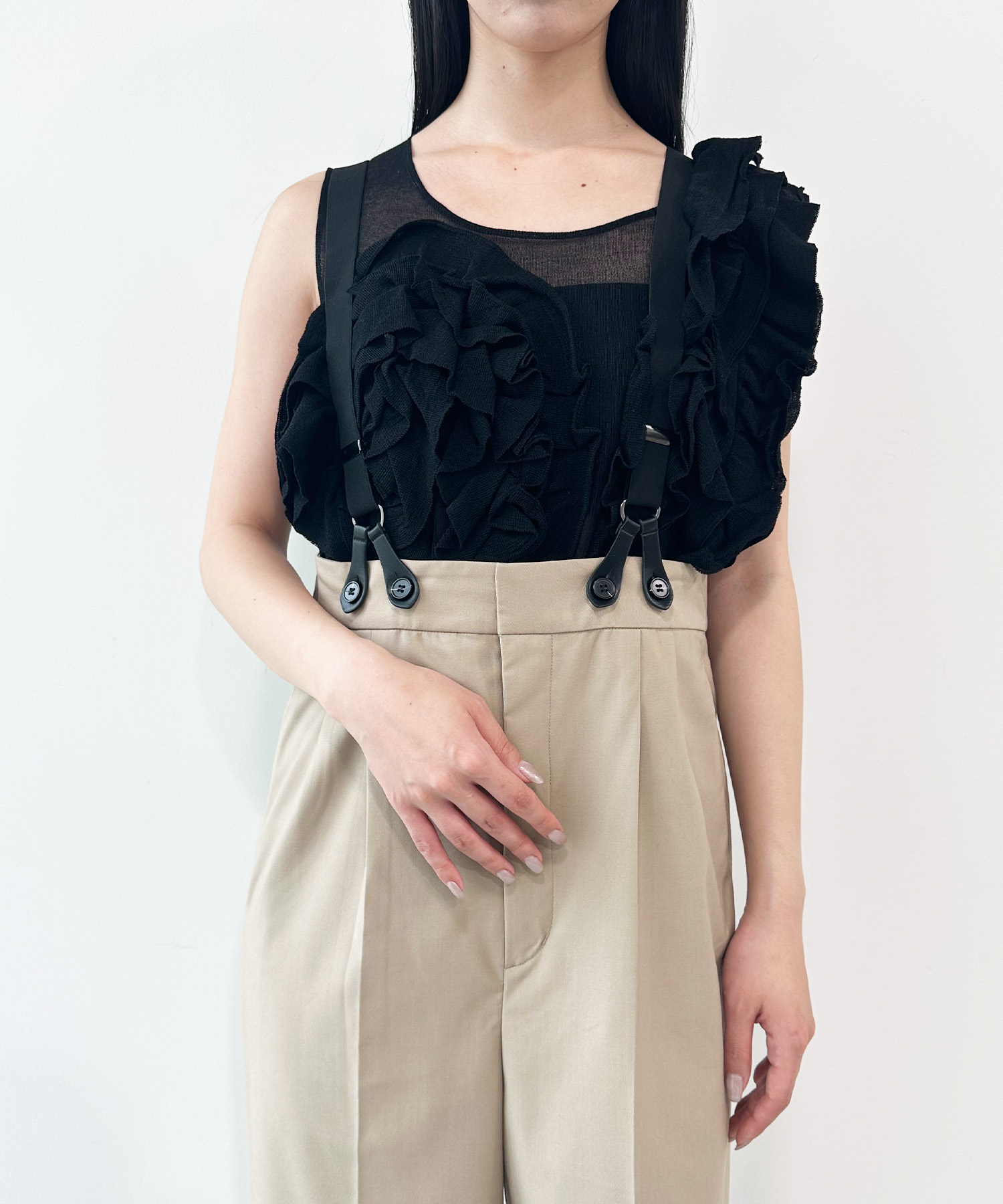 (セール30%OFF) COCODEAL /  ココディール  シアーフリルノースリニット  24秋冬 74531505 COCODEAL (ココディール）シアーフリルノースリニット 24秋冬
