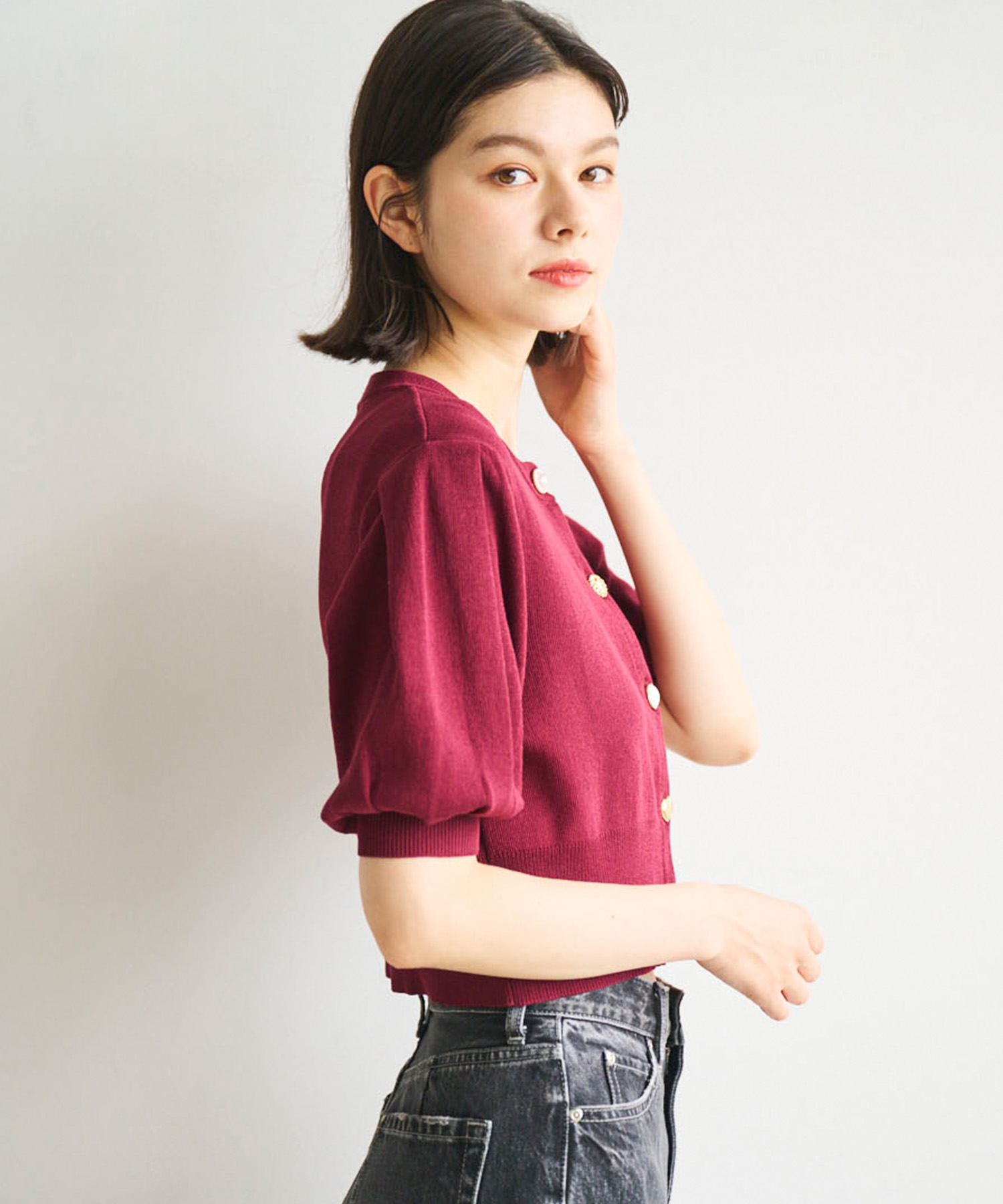 ランダムビジューボタンパフスリーブカーディガン｜PETAL ONLINE