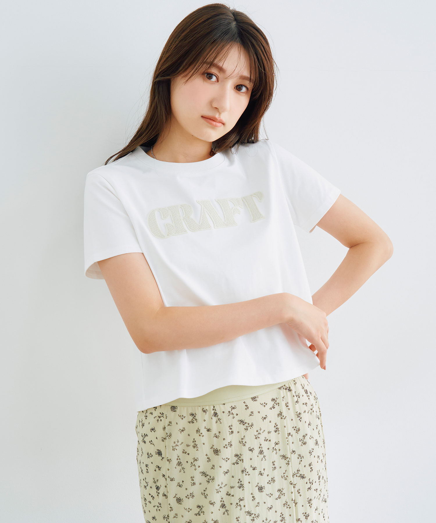 tシャツ 「日本製」フローラルクラウン ロゴTシャツ レディース 日本製】フローラルクラウン ロゴTシャツ（Tシャツ） | LAURA