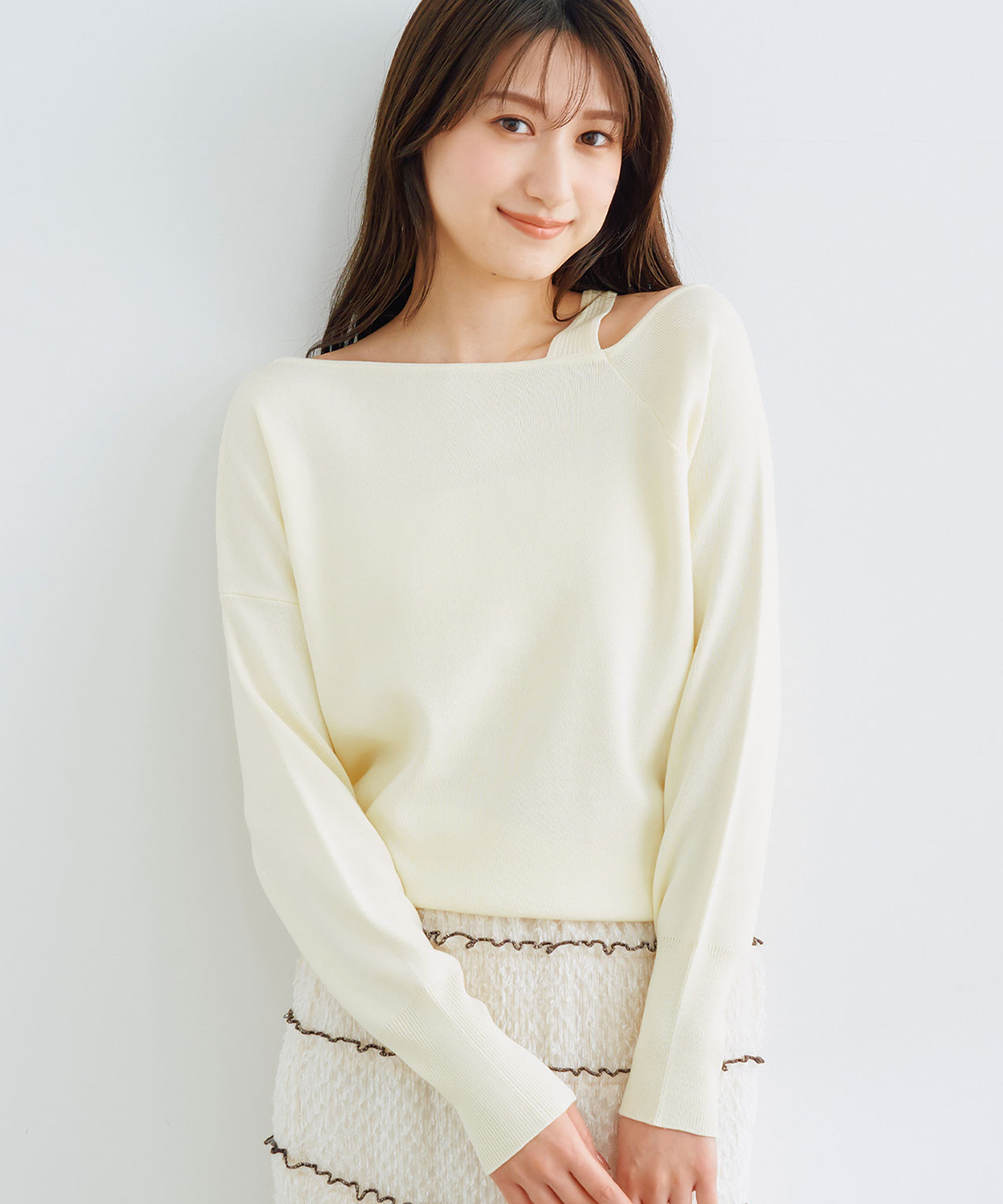 実物写真掲載 完売色 ココディール 新品タグ付 レイヤード風アシメニット 実物写真掲載 完売色 ココディール 新品タグ付 レイヤード風