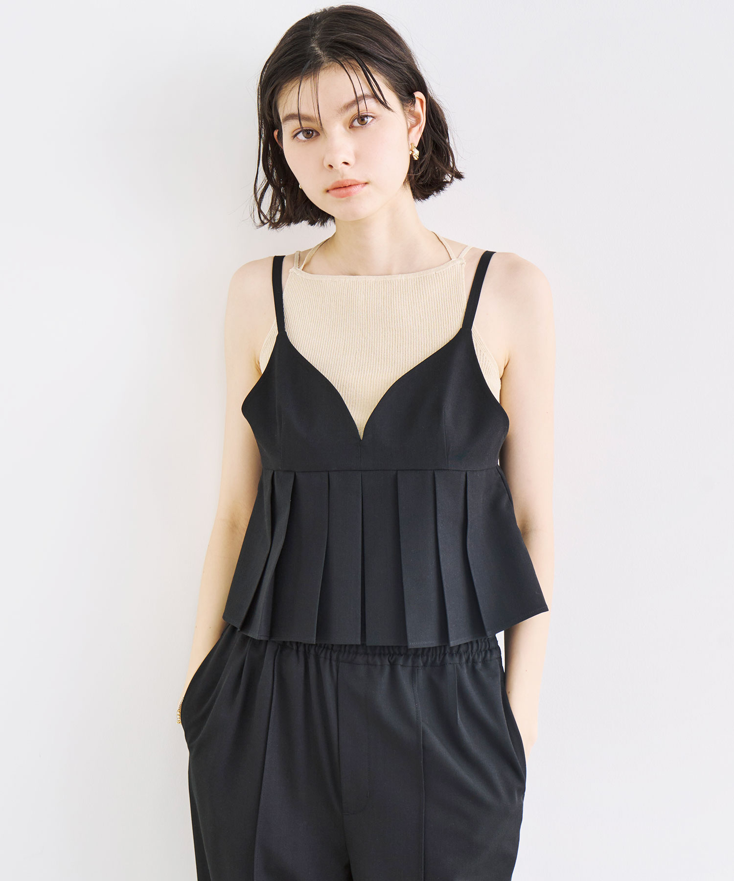 ★Coast ストラクチャープリーツペプラム 魅惑的マキシ★ 優待価格[Fellini]プリーツペプラムトップス | KOBUNSHA SELECT
