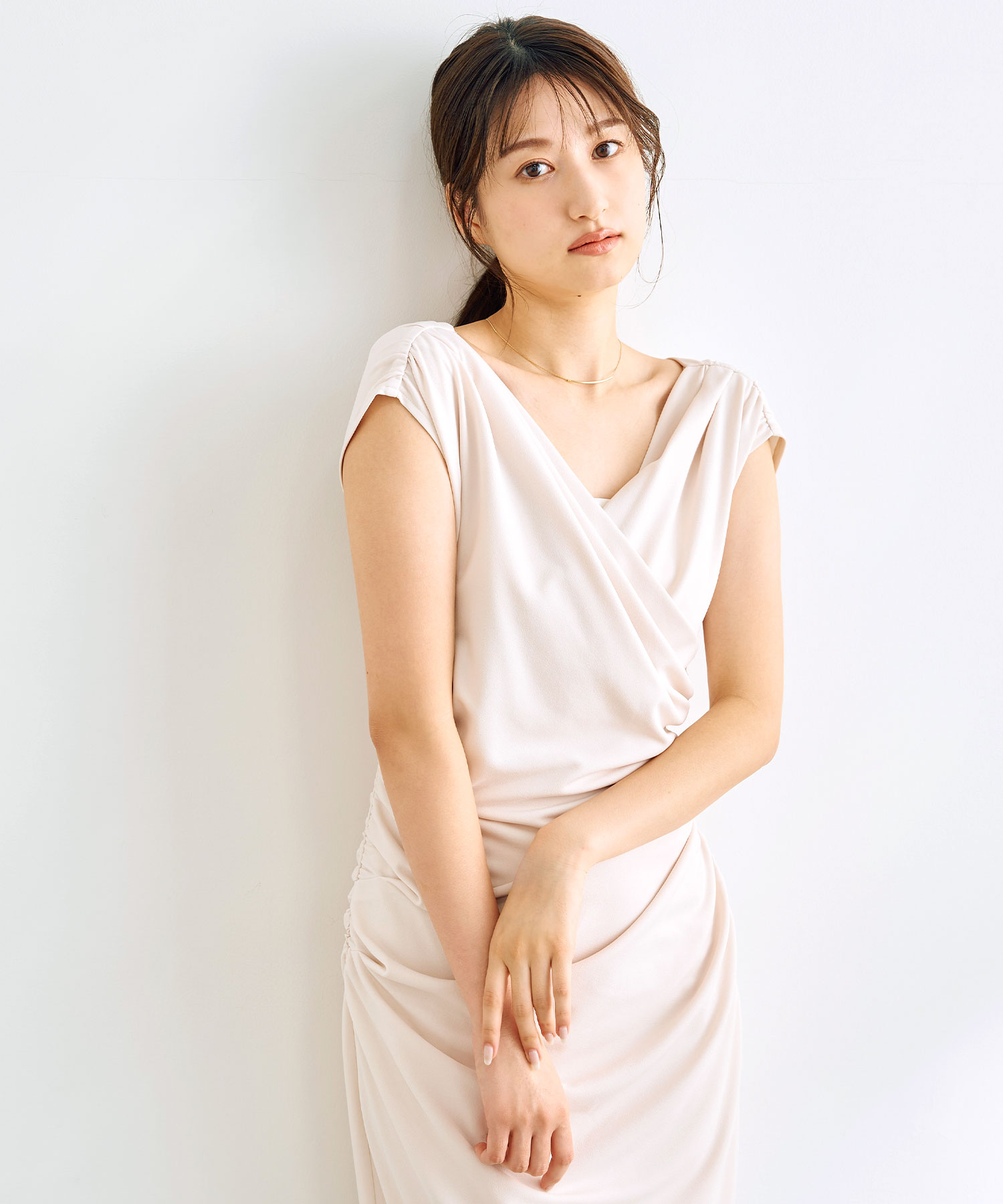 ココディール　カシュクールカットワンピース　Мサイズ　アイボリー　タグ付き ココディール カシュクールカットワンピース Мサイズ アイボリー