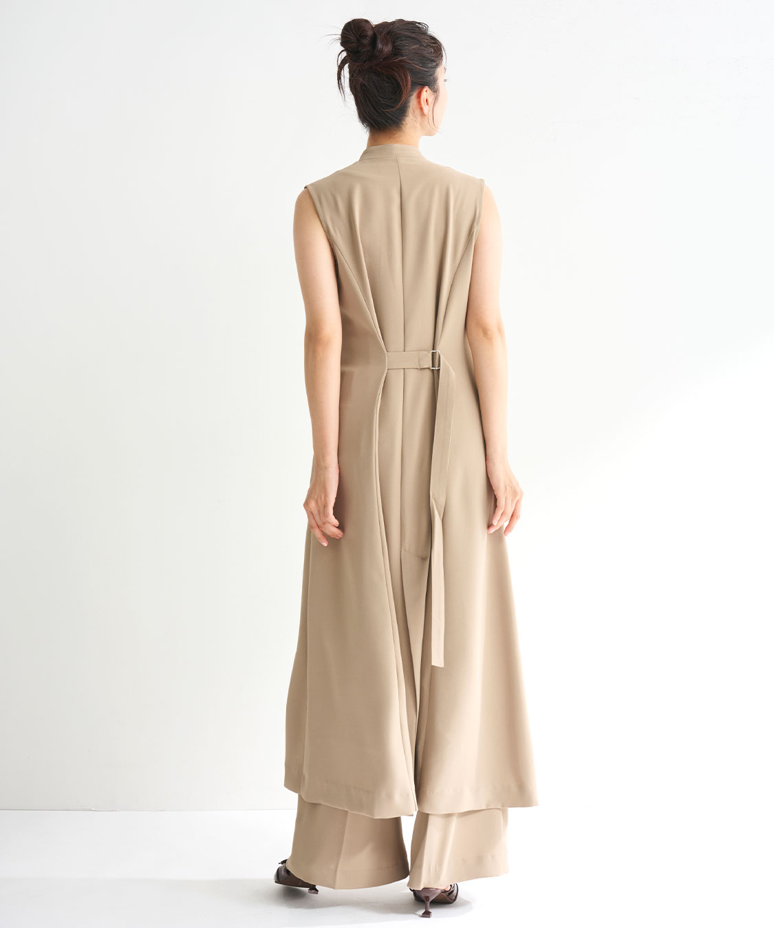 Adrianna Papell☆フローラル柄のフェミニンなフレアワンピース One Shoulder Floral Chiffon Tiered Gown In Alabaster Multi