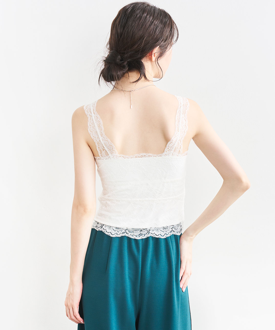 カップ付きVネックレースインナー｜PETAL ONLINE（ペタルオンライン）