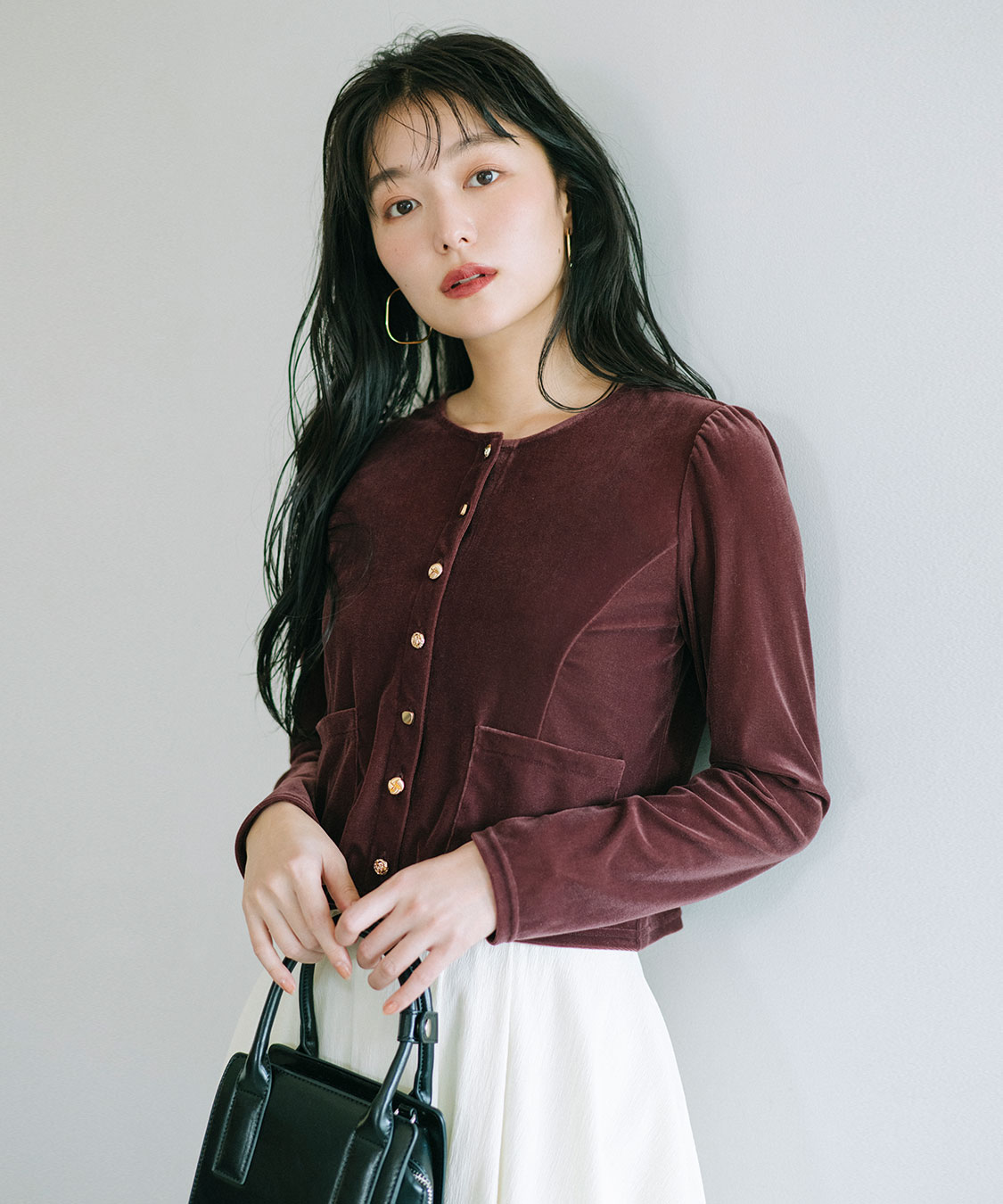 【入手困難】 ココディール 新品タグ付 ショート丈ベロアカーディガン ボルドー 完売レア商品！ ココディール 新品タグ付 ショート丈ベロア