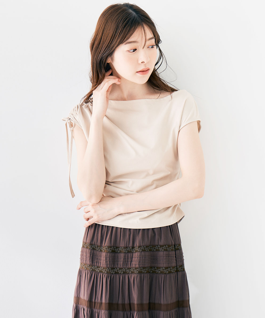 新品タグ付き　akaneアカネ　メッシュネックプルオーバー　ブラック akane 】メッシュネックプルオーバー | valance 福井