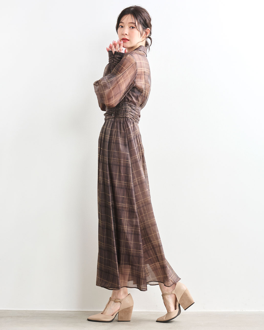 LILLIAN CARAT Vネック チェック柄ロングワンピース Size 1 LILLIAN CARAT Vネック チェック柄ロングワンピース Size 1