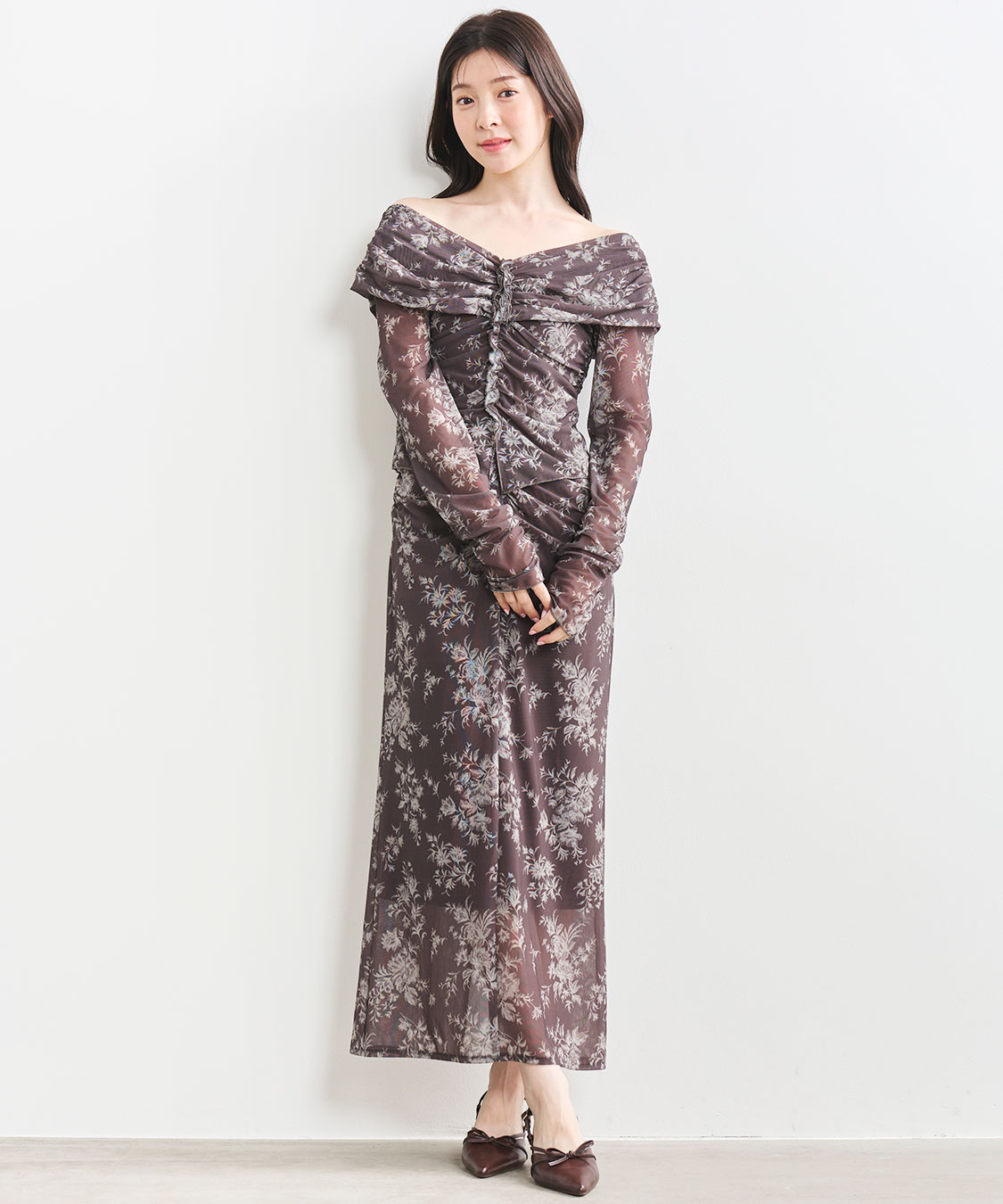 【2022SS】JOURNAL STANDARD ブラッシュフラワーワンピース 2022SS】JOURNAL STANDARD ブラッシュフラワーワンピース