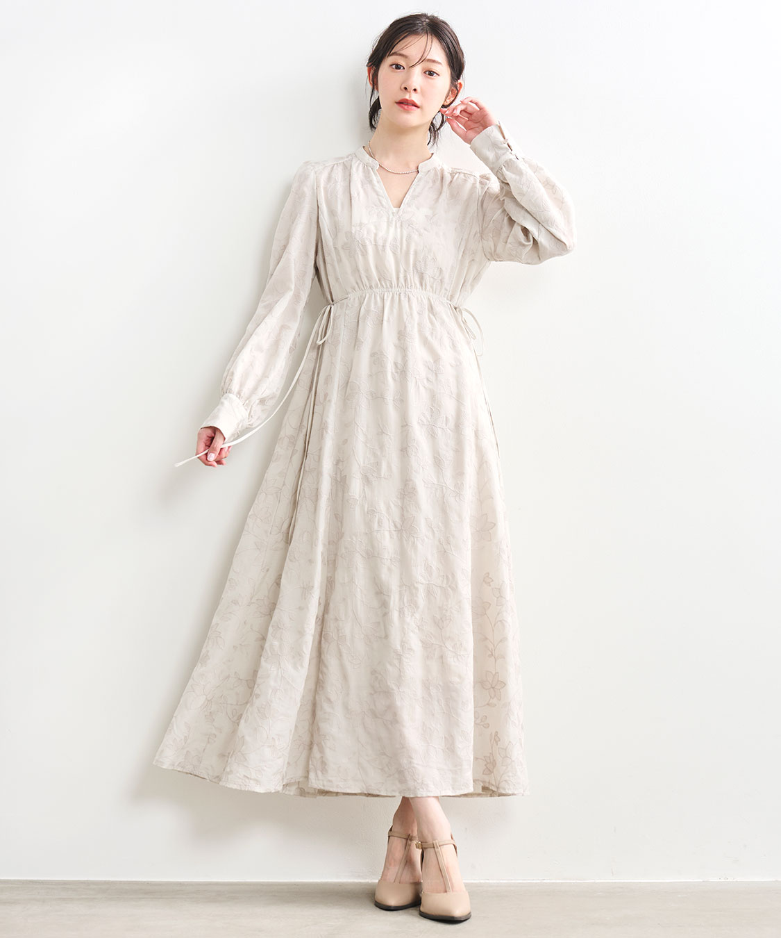 OBLI オブリ　スターエンブロイダリーワンピース コーデュロイエンブロイダリーワンピース【9/19(金)21:00発売