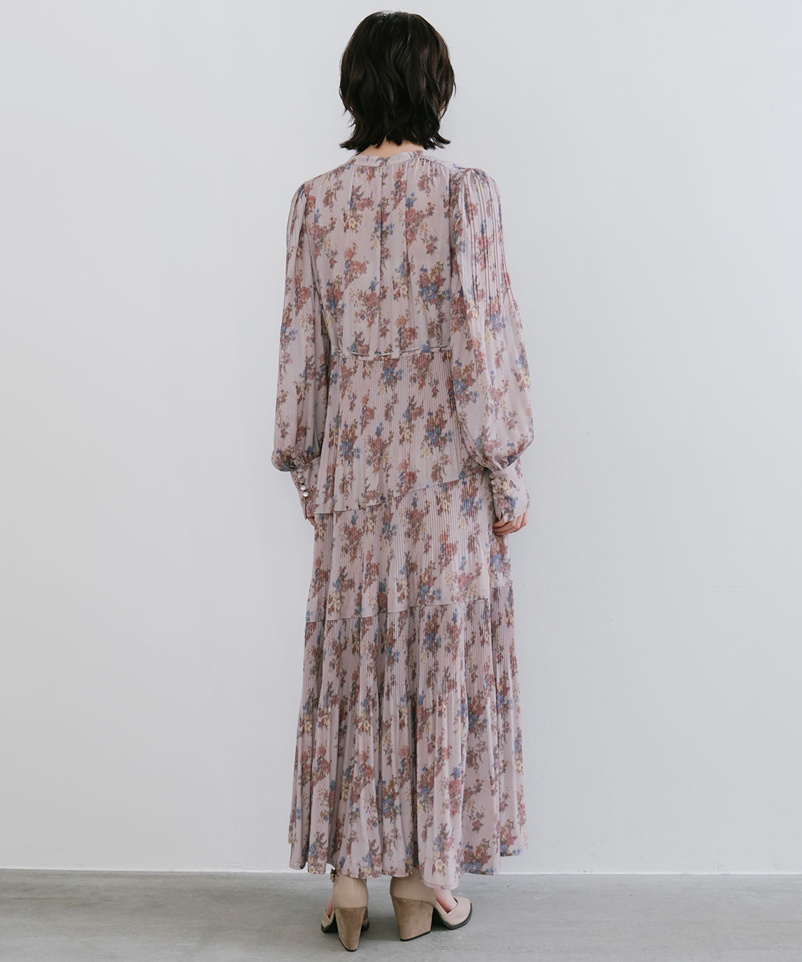 フラワープリントプリーツティアードワンピース｜PETAL ONLINE（ペタル