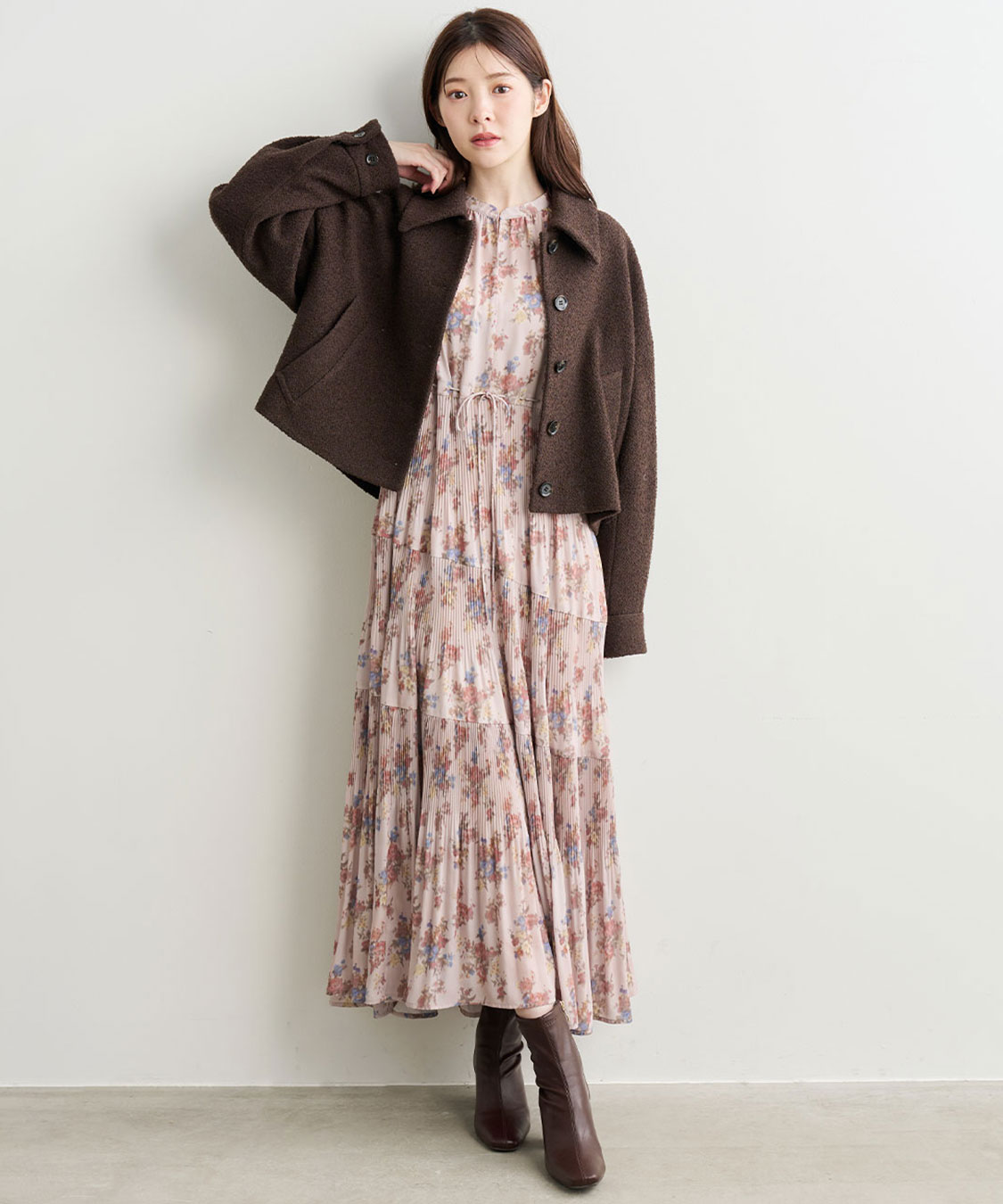 極美品 岡崎紗絵 ココディール 水彩アートワンピース M フレア プリーツ 極美品 岡崎紗絵 ココディール 水彩アートワンピース M フレア