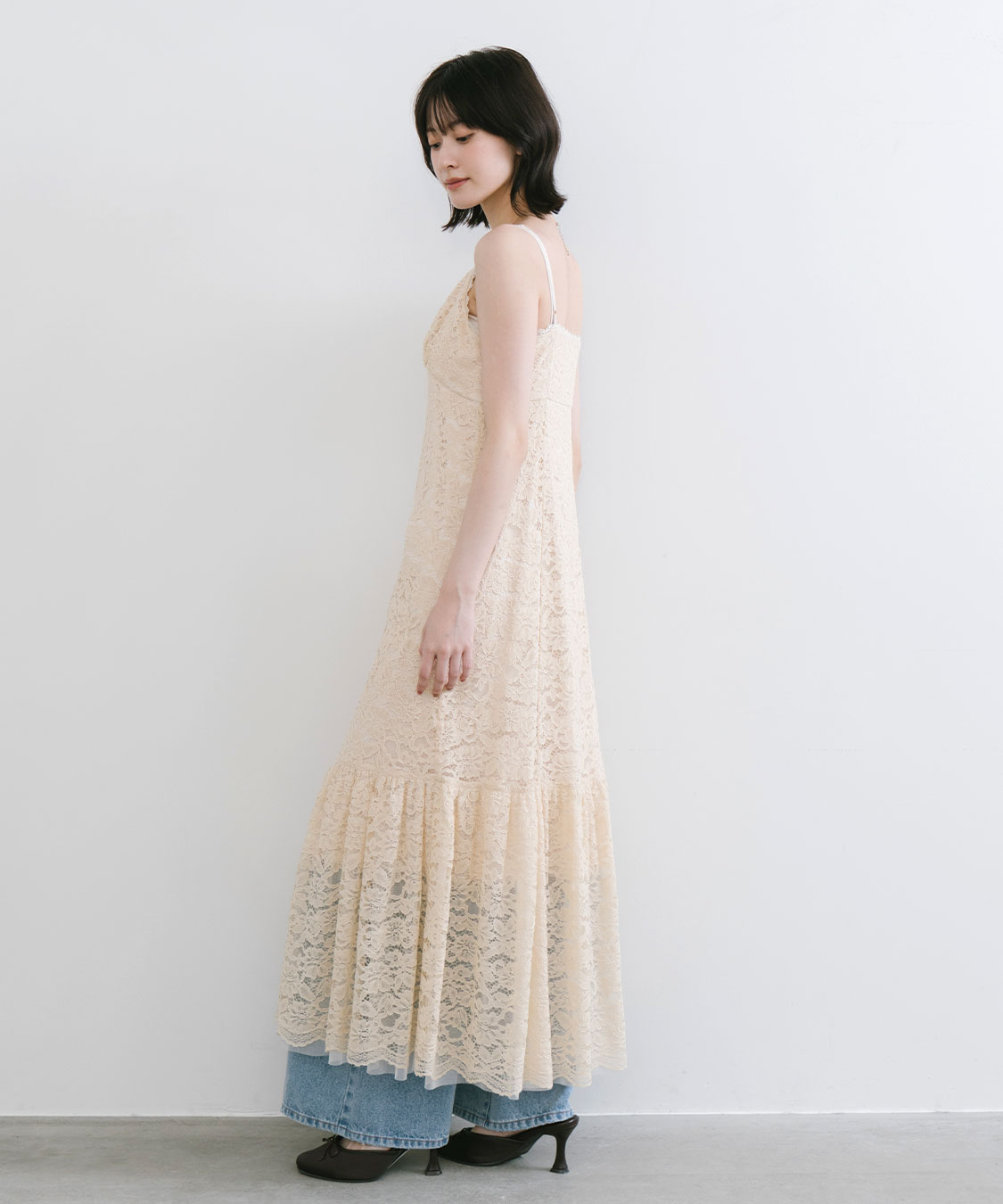 完売色　ココディール　新品タグ付　レース接ぎティアードキャミワンピース　25AW レース接ぎティアードキャミワンピース｜PETAL ONLINE（ペタル