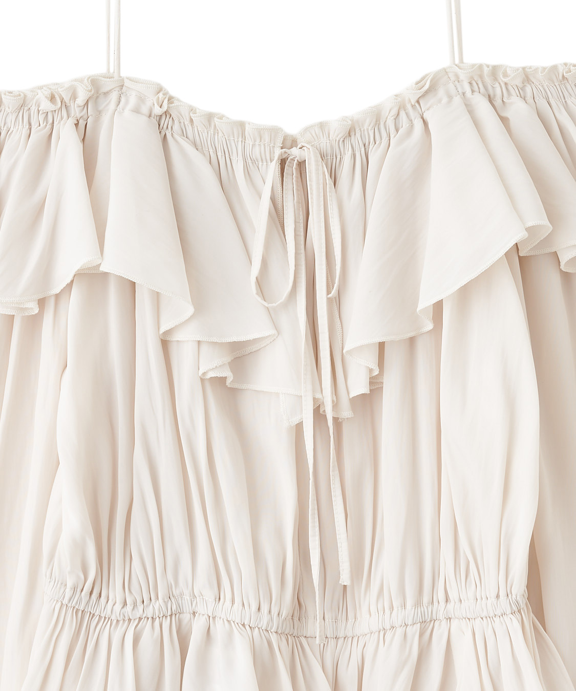 オフショルフリルサテンブラウス｜PETAL ONLINE（ペタルオンライン）