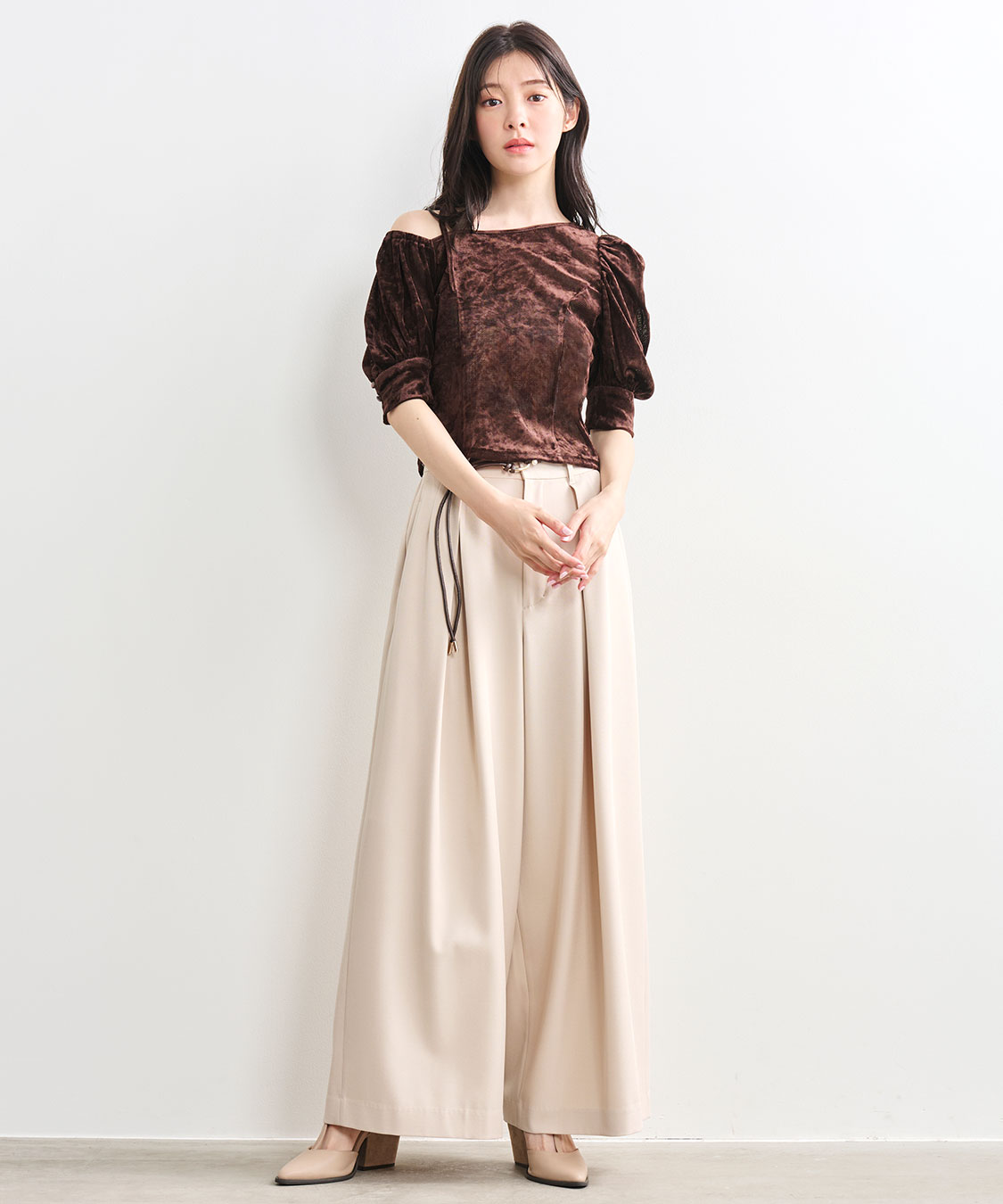 ワンショルダーベロアトップス｜PETAL ONLINE（ペタルオンライン）