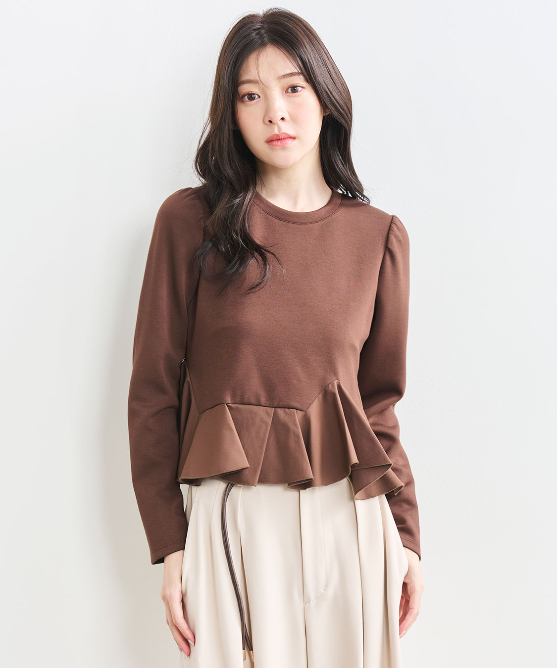 heve PEONY ペプラムブラウス 新品未使用タグ付）HEVE（ヘイヴ） PEONYペプラムBL ホワイト