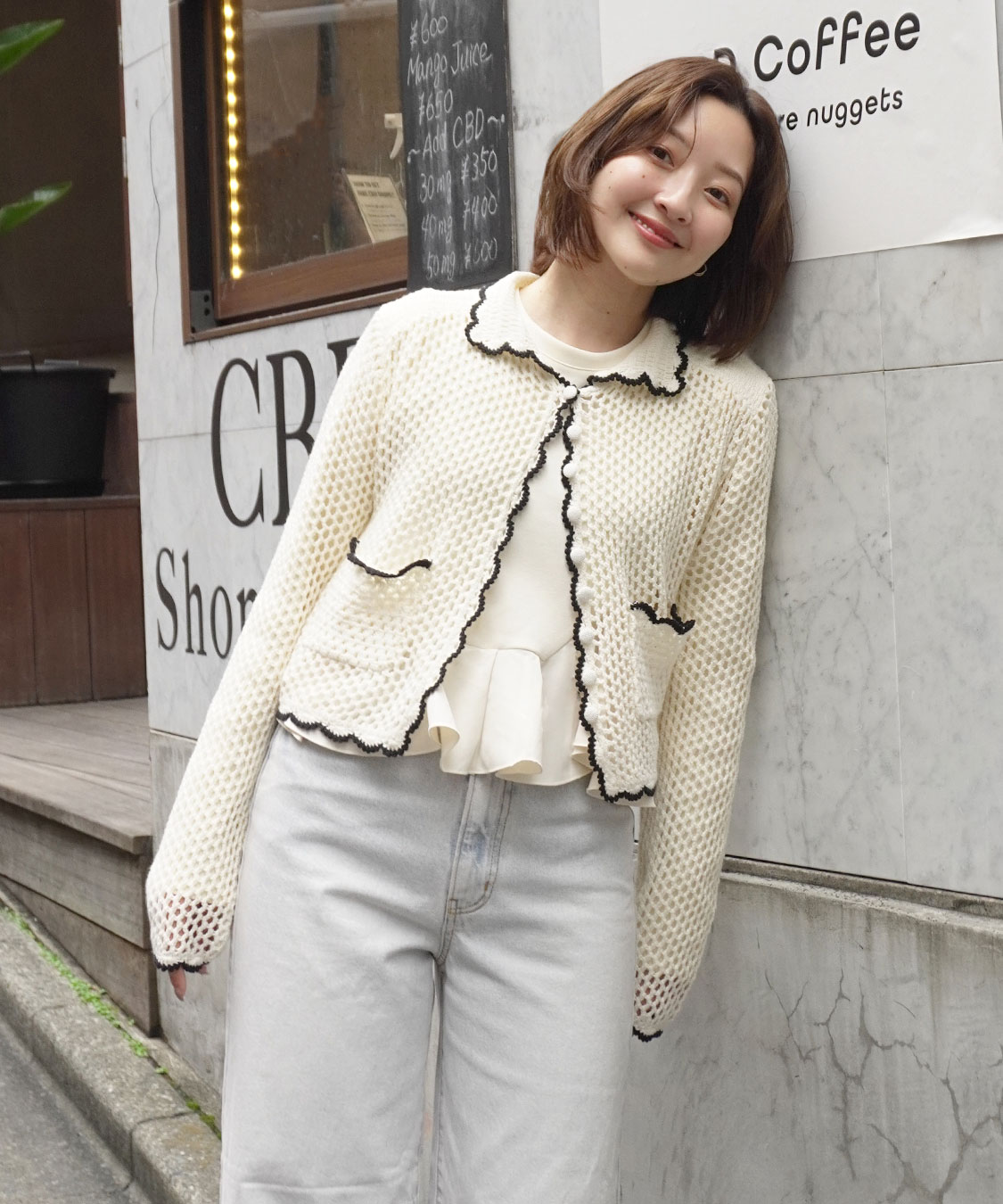 新品未使用タグ付き　ココディール　アシメペプラムブラウス 大人気！即完売】新品タグ付き ココディール アシメペプラム