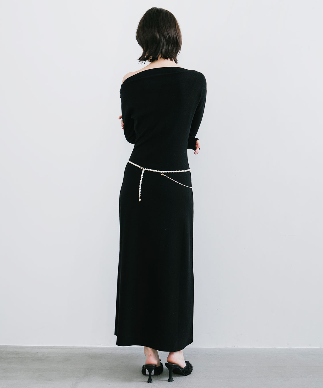 オフショルドレープニットワンピース｜PETAL ONLINE（ペタルオンライン）