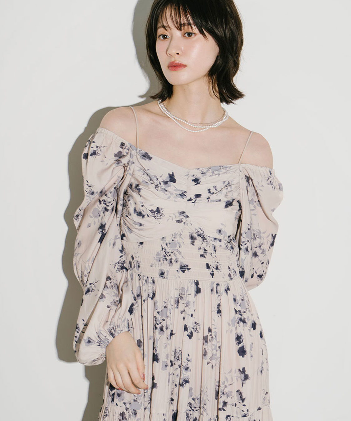 【COCO DEAL】シャーリングティアードフラワーワンピース シャーリングティアードフラワーワンピース｜PETAL ONLINE（ペタル