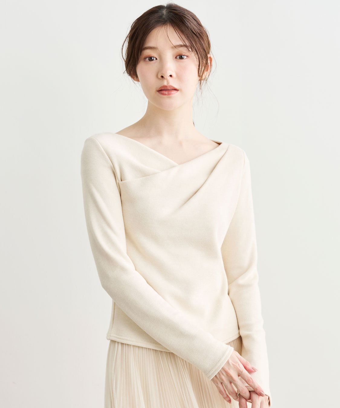 アシメネックオフショルダーカットソー｜PETAL ONLINE（ペタルオンライン）