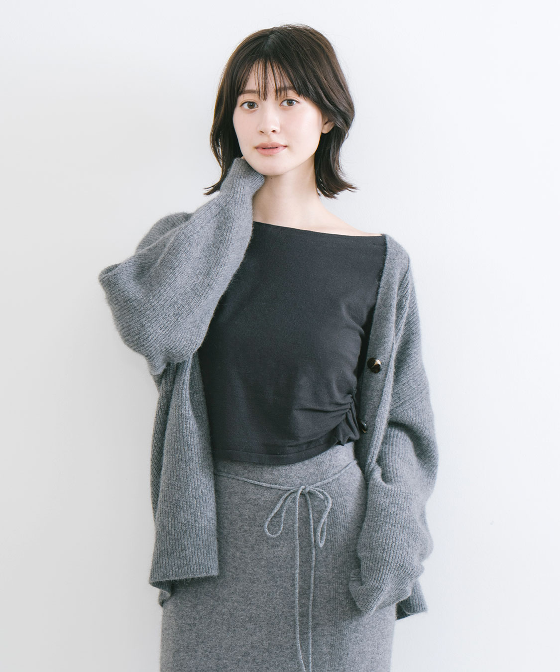 ラクーン混Vネックニットカーディガン｜PETAL ONLINE（ペタルオンライン）