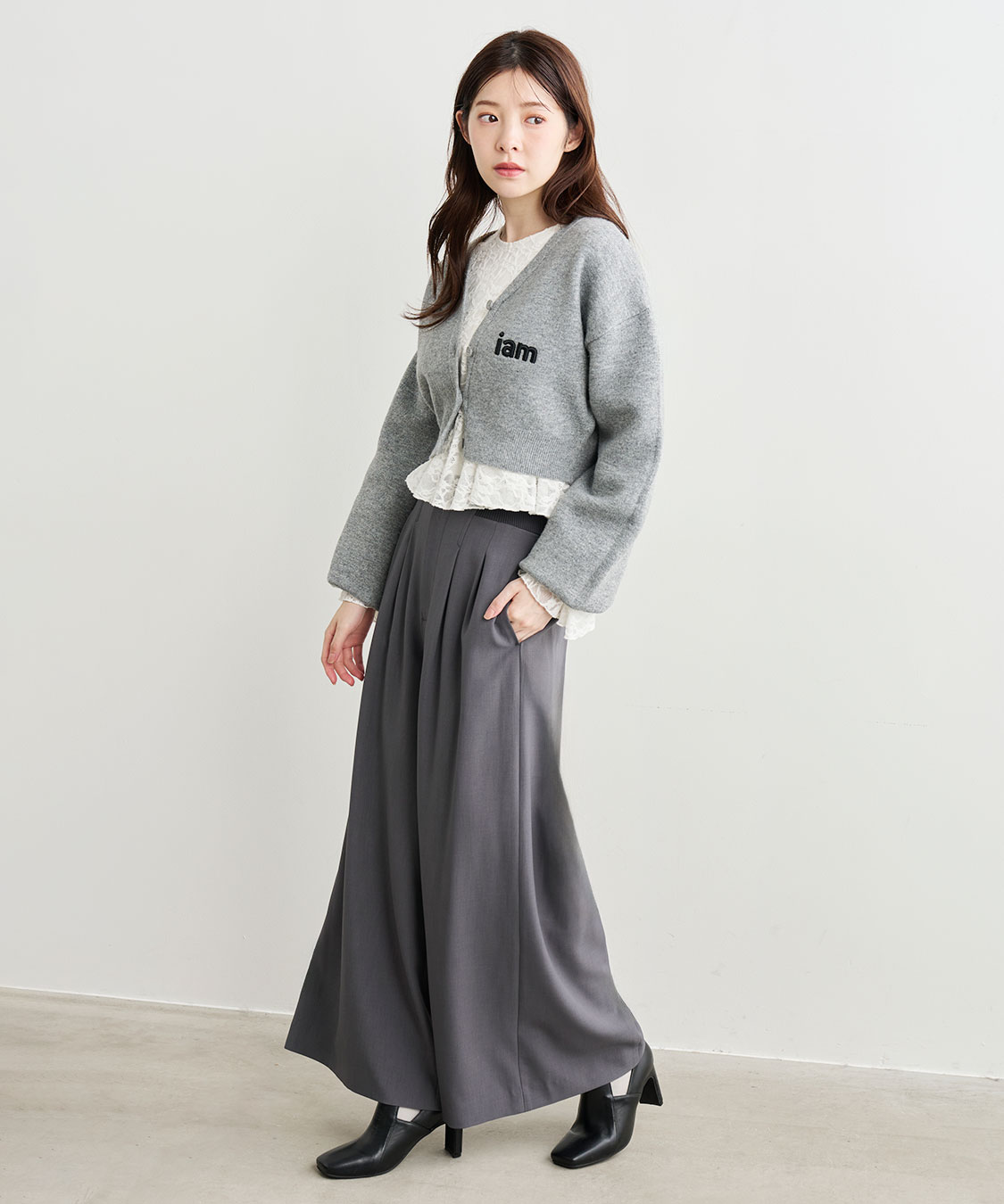 スウェットライクロゴニットカーディガン｜PETAL ONLINE（ペタル