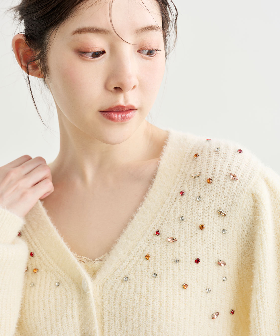 ビジューニットカーディガン｜PETAL ONLINE（ペタルオンライン）