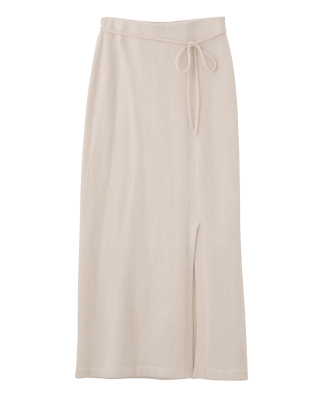 ライトベージュ